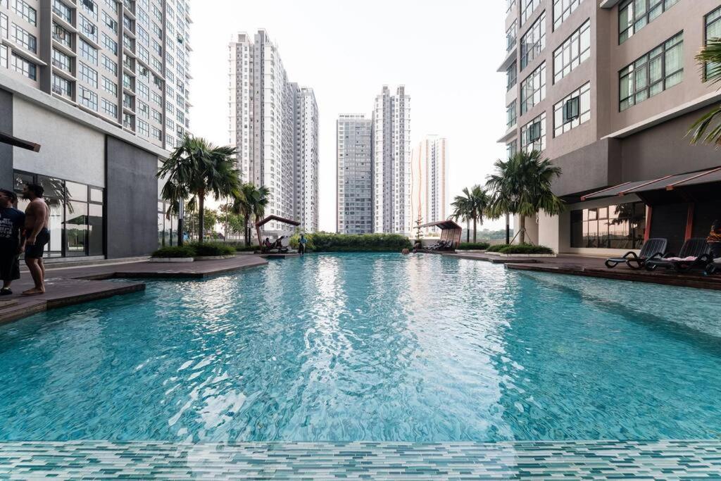 Conezion Residence Putrajaya 3Br6Pax Ioi City Mall Εξωτερικό φωτογραφία