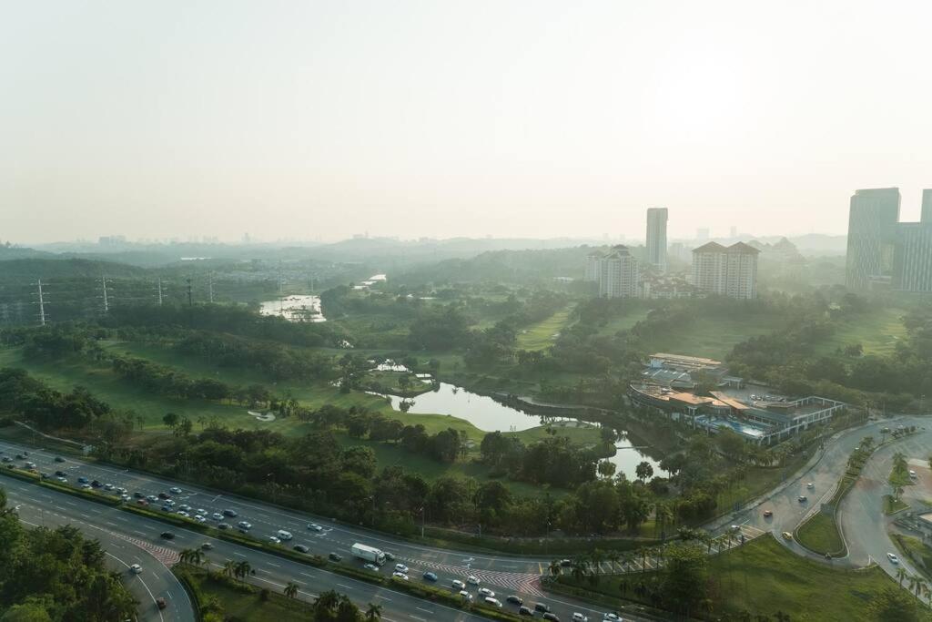 Conezion Residence Putrajaya 3Br6Pax Ioi City Mall Εξωτερικό φωτογραφία