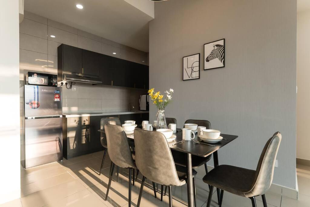 Conezion Residence Putrajaya 3Br6Pax Ioi City Mall Εξωτερικό φωτογραφία